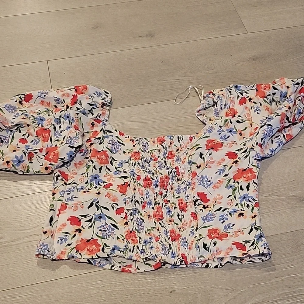 ASTR THE LABEL Floral Print Square Neck Top - Picture 4 of 5